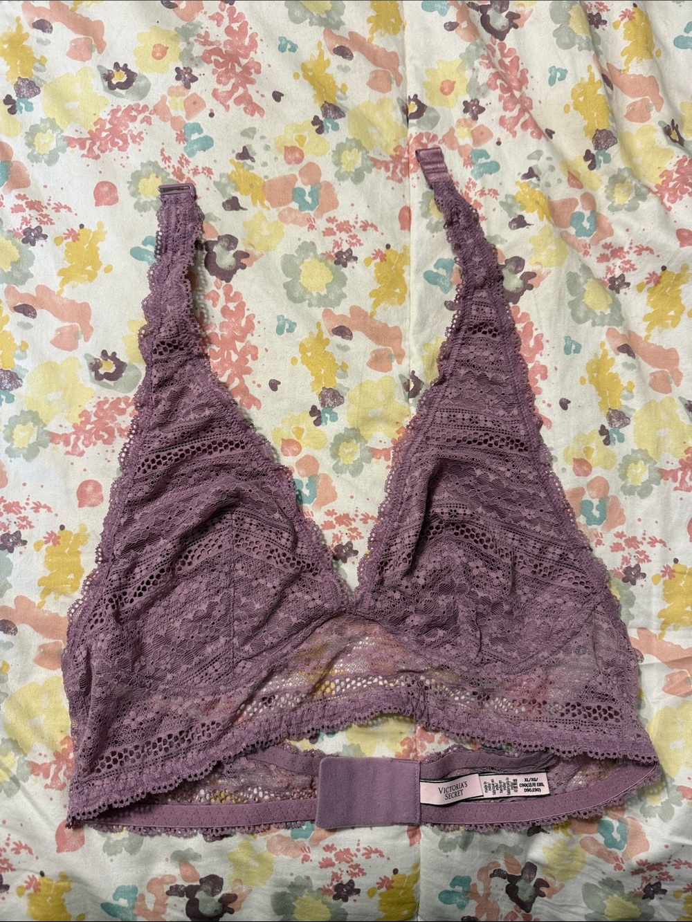 Victoria's Secret Mauve Lace Bralette Lavender (XL)